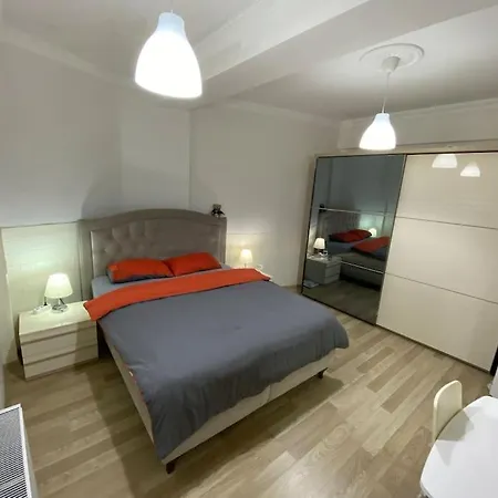 Charming Flat With Garden Working Space Eyup2 アパート イスタンブール
